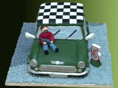 minicoopercake1.jpg
